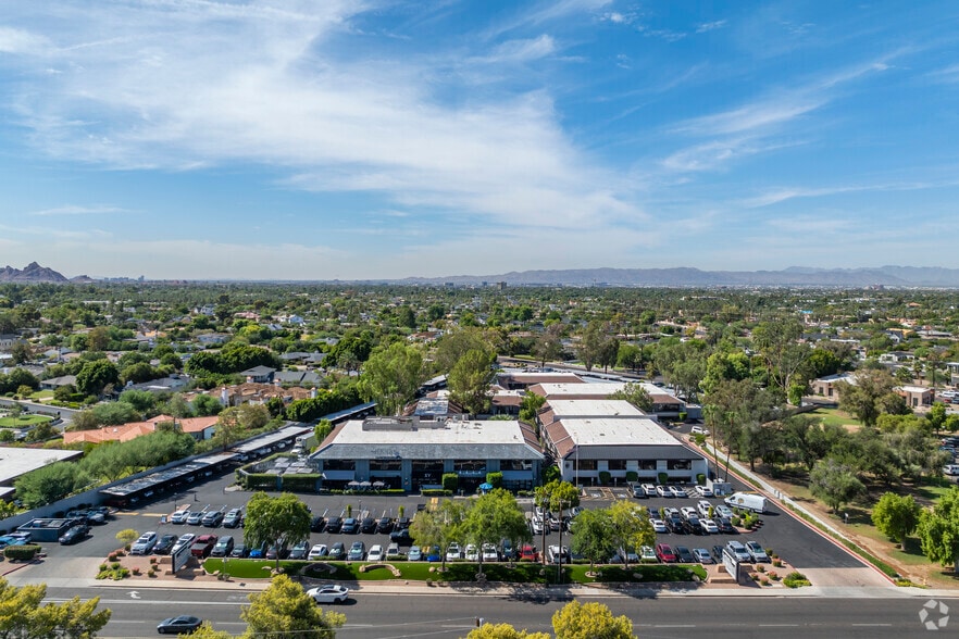 4455 E Camelback Rd, Phoenix, AZ to rent - Building Photo - Image 3 of 5