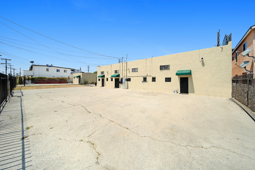 8872 S Vermont Ave, Los Angeles, CA for rent - Building Photo - Image 2 of 6