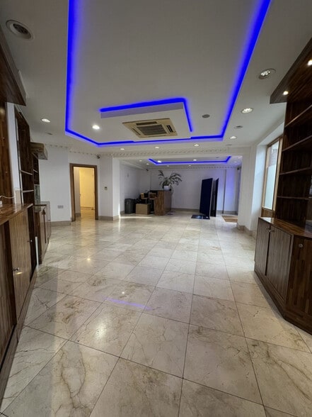 6a Station Road, Epping to rent - Interior Photo - Image 3 of 4