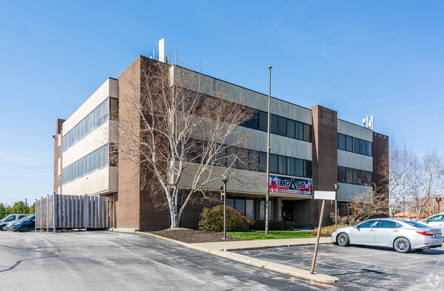 15 Matthews St, Goshen, NY for sale - Primary Photo - Image 1 of 77