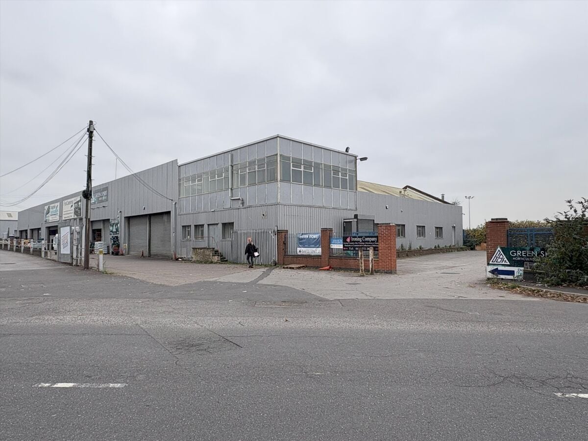 230 Woodbourn Rd, Sheffield for sale Building Photo- Image 1 of 1