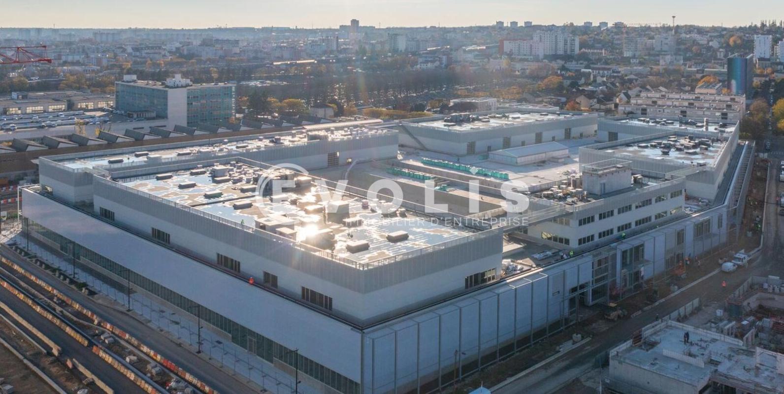 55 Rue Léon Geffroy, Vitry-sur-Seine to rent Aerial- Image 1 of 20
