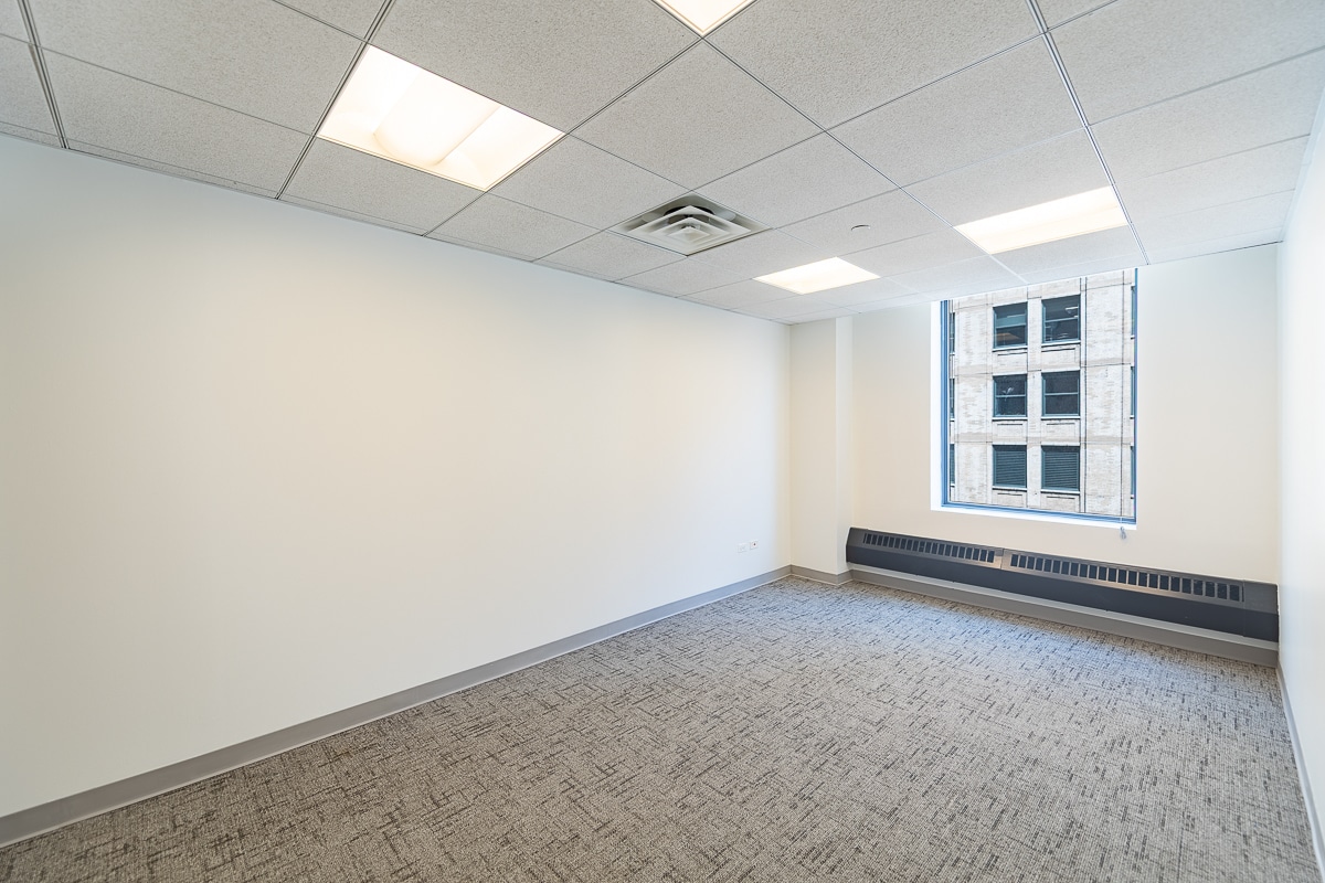 134 N LaSalle St, Chicago, IL to rent Interior Photo- Image 1 of 5