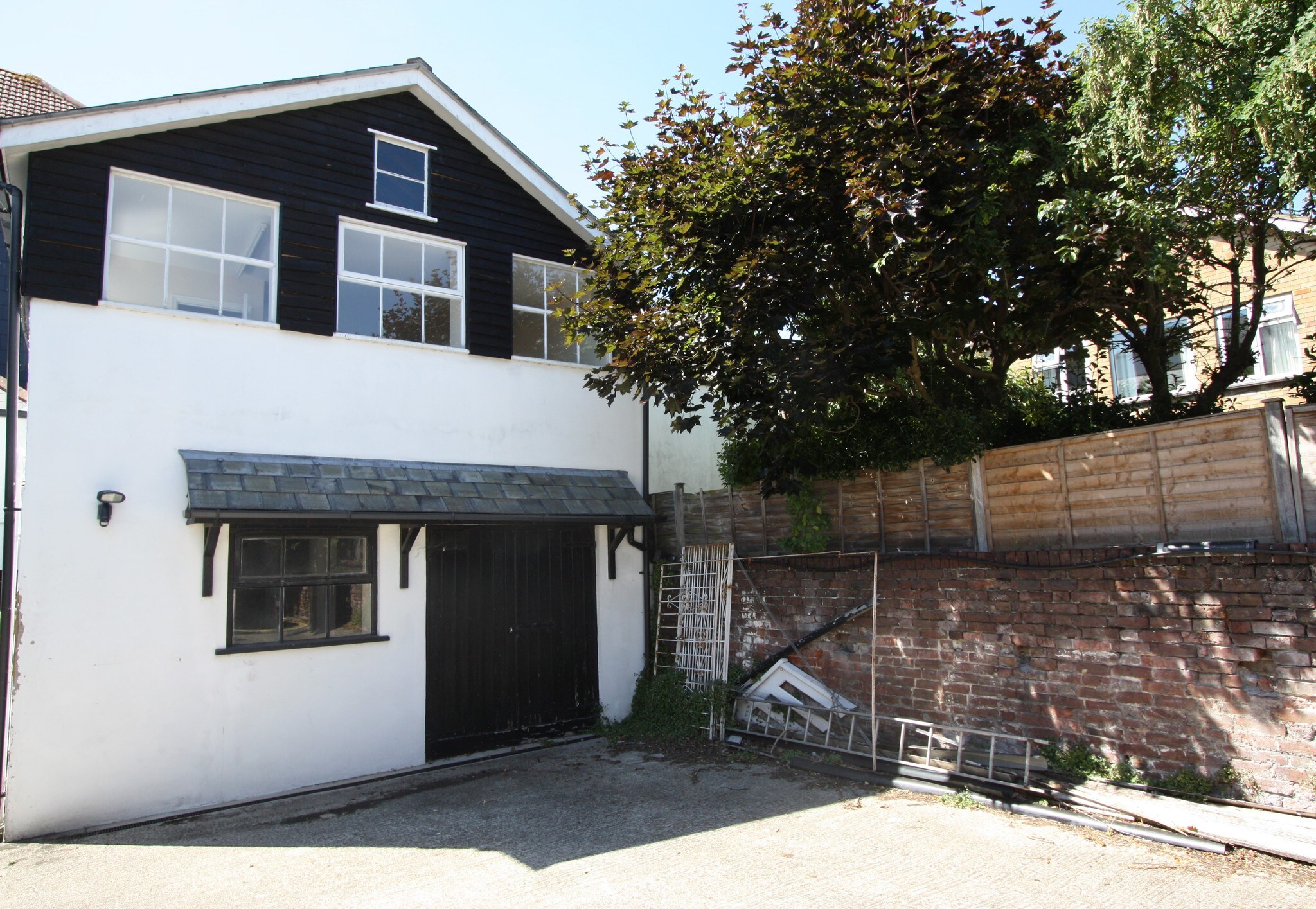 Wilton Pl, Southsea for sale Primary Photo- Image 1 of 1