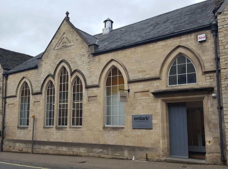 45 Long St, Tetbury for sale - Primary Photo - Image 1 of 1