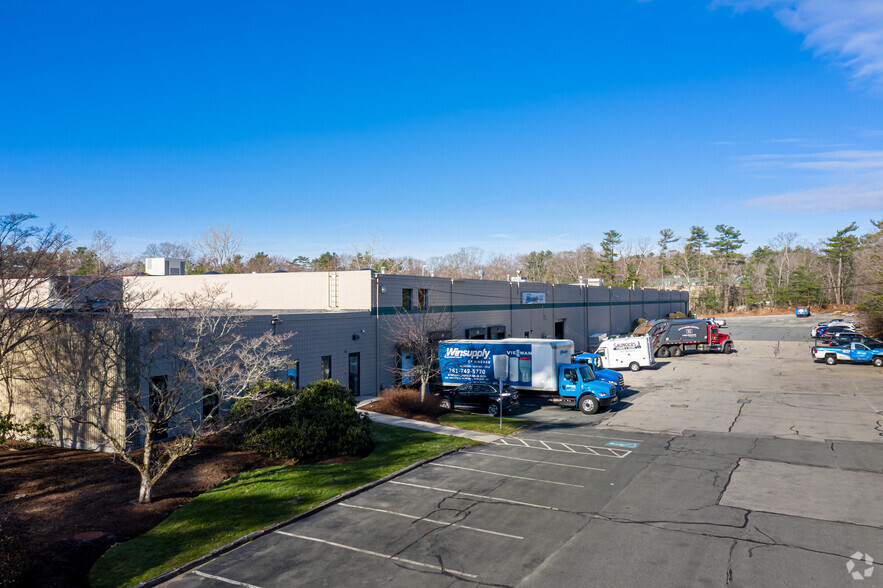 125 Industrial Park Rd, Hingham, MA for rent - Building Photo - Image 2 of 5