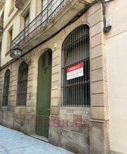 Retail in Barcelona, Barcelona to rent Interior Photo- Image 1 of 5