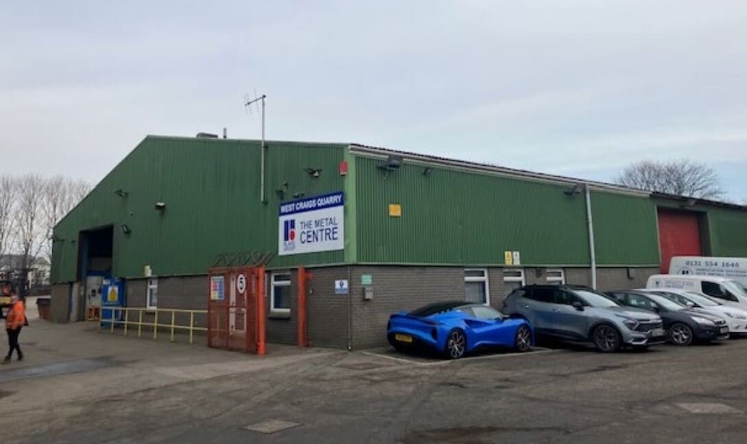 1 Turnhouse Rd, Edinburgh to rent Building Photo- Image 1 of 2