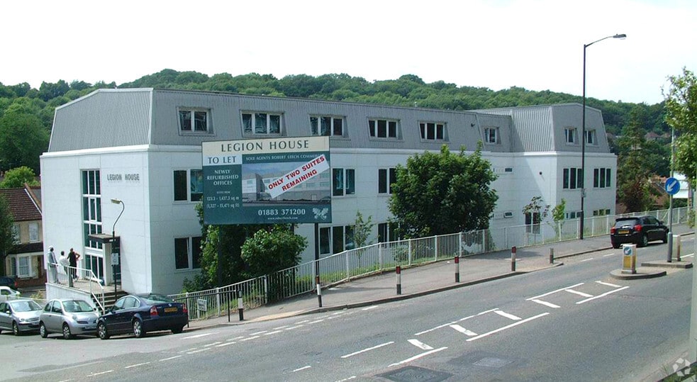 Godstone Rd, Kenley to rent - Building Photo - Image 2 of 7