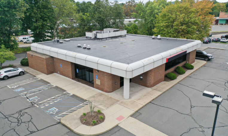 85 E Main St, Plainville, CT for sale - Building Photo - Image 1 of 1