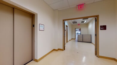 25 Chapel St, Brooklyn, NY to rent Matterport 3D Scan- Image 1 of 9