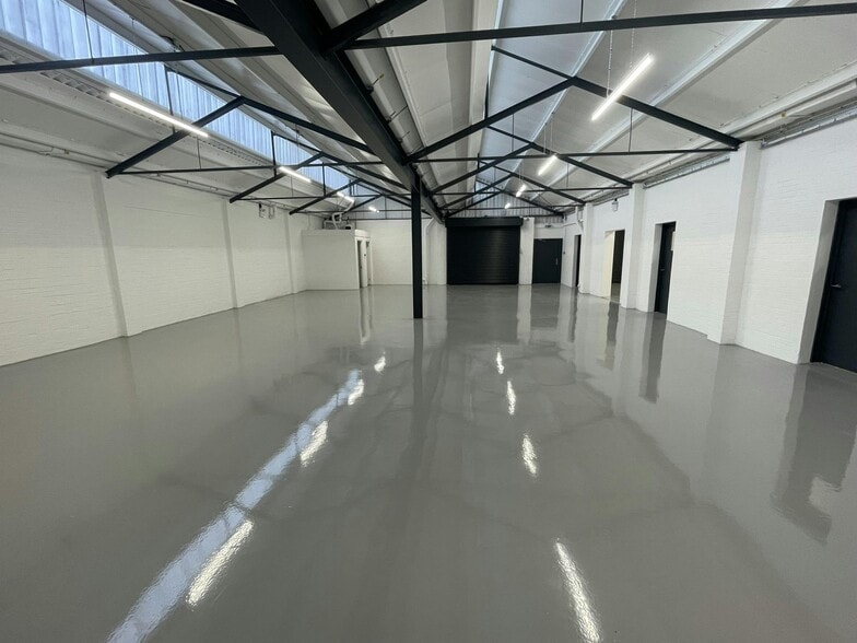 28 Zennor Rd, London to rent - Building Photo - Image 2 of 5