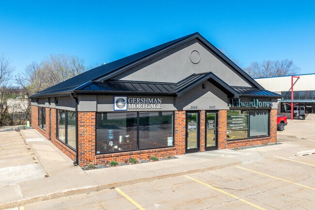 More details for 2646-2650 100th St, Urbandale, IA - Office to Rent