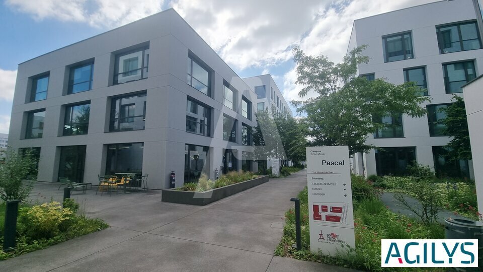 11 Rue Ella Maillart, Massy to rent - Building Photo - Image 1 of 10