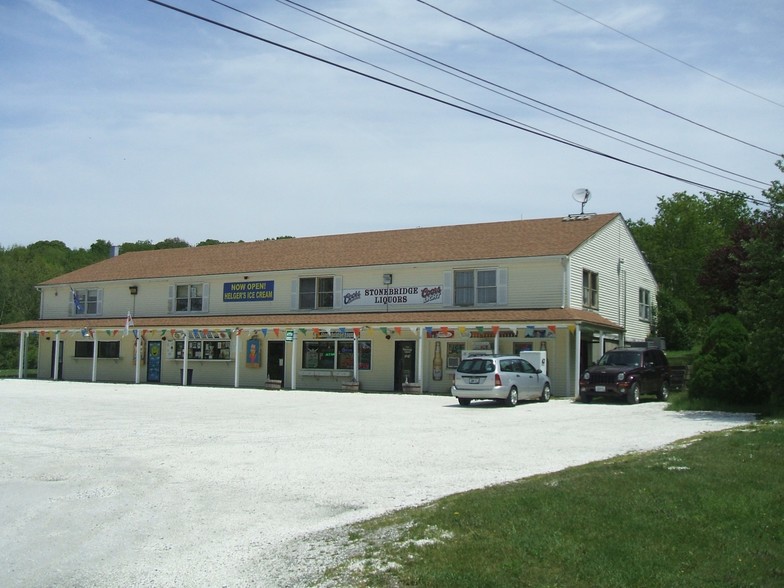 2490 Main Rd, Tiverton, RI for sale - Building Photo - Image 1 of 1