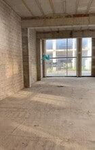 Retail in Gelves, Sevilla to rent Interior Photo- Image 2 of 5