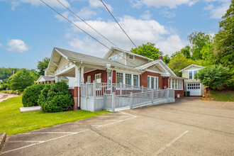 104 E Stuart Dr, Galax, VA for sale Primary Photo- Image 1 of 1