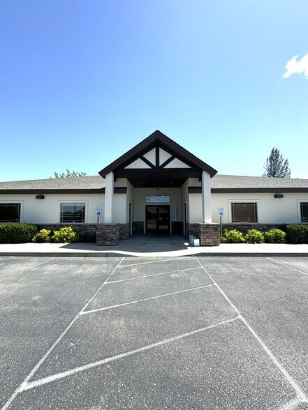 13900 W Wainwright Dr, Boise, ID for rent - Building Photo - Image 1 of 9