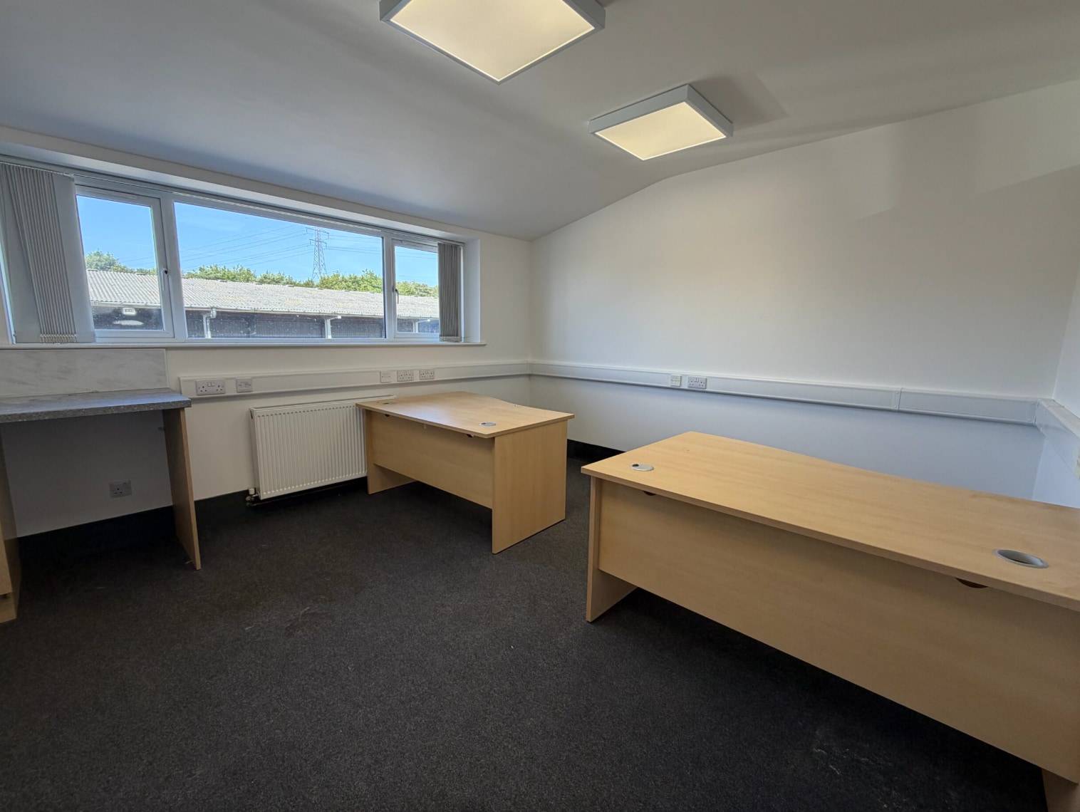Deer Park, Truro to rent Interior Photo- Image 1 of 6