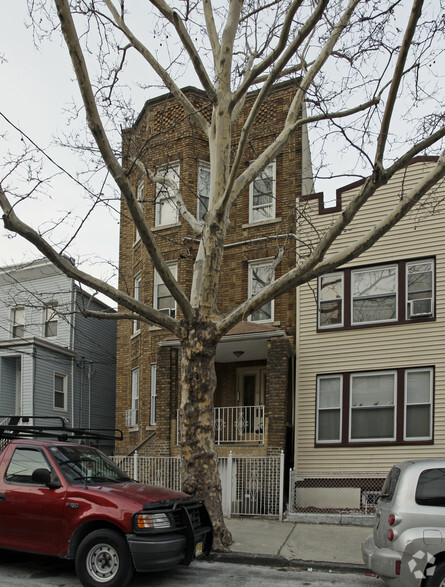 42 Poplar St, Jersey City, NJ for sale - Building Photo - Image 3 of 3