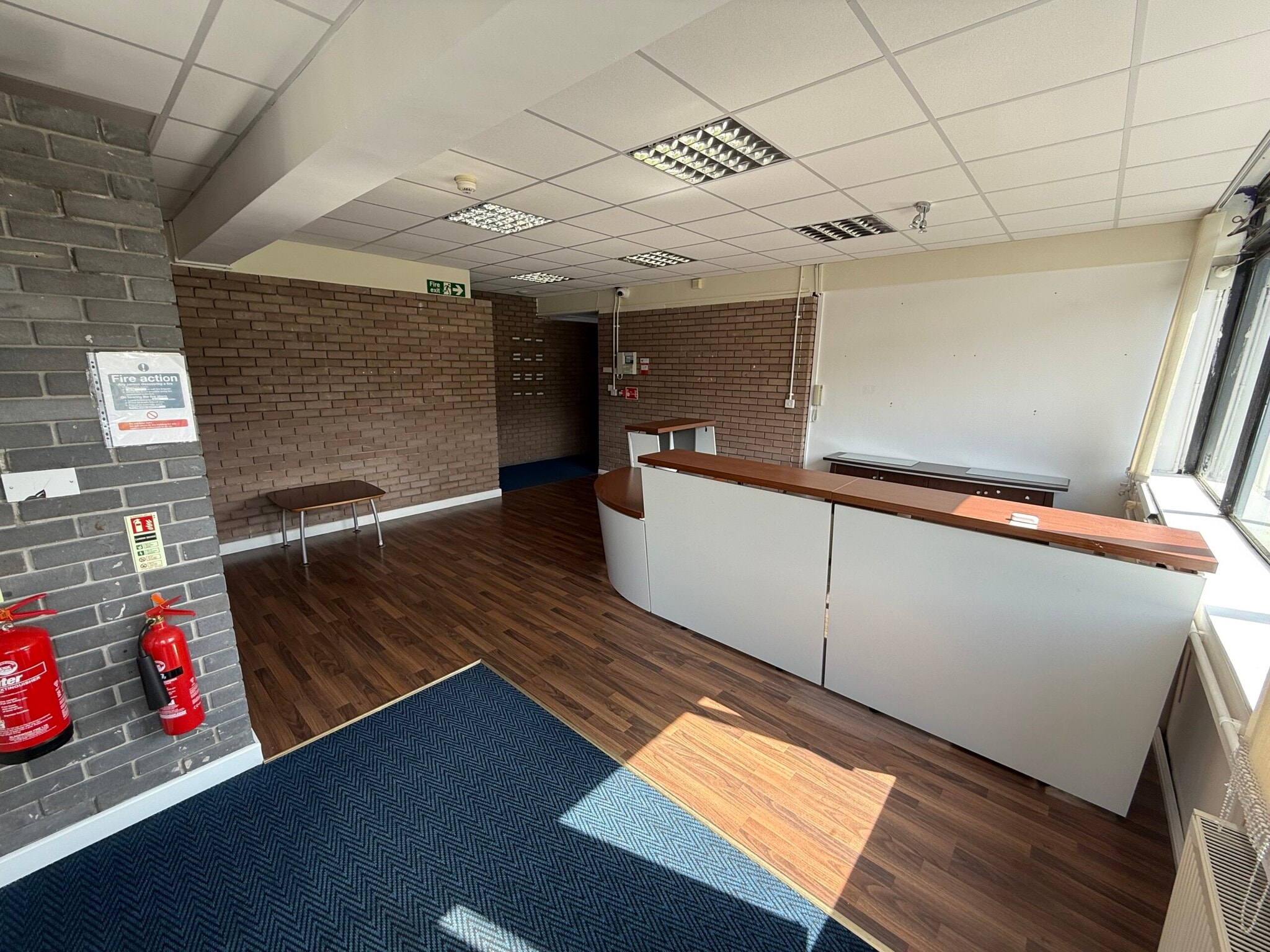 Bruce Rd, Swansea to rent Interior Photo- Image 1 of 3