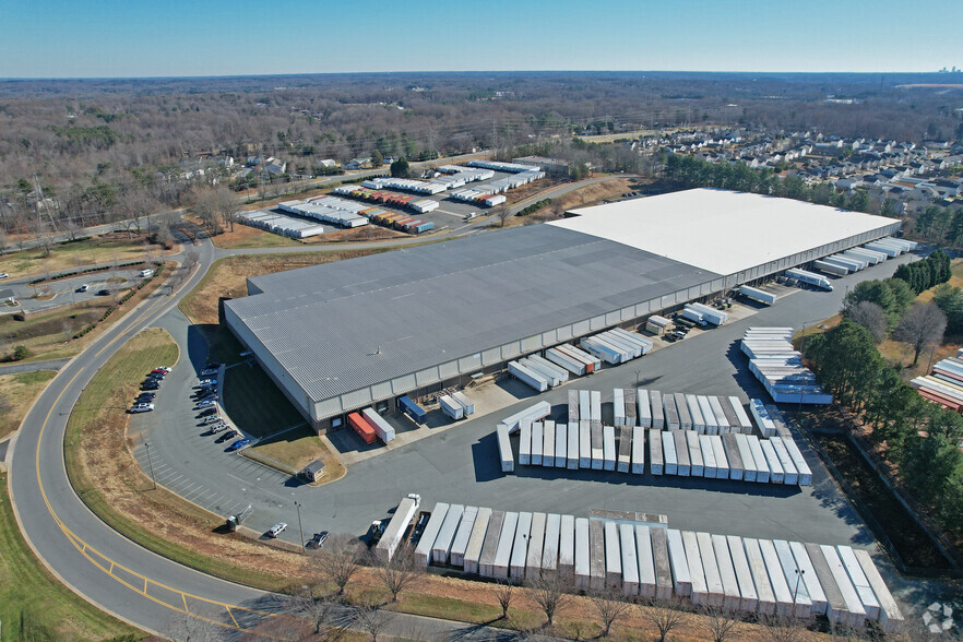 710 Almondridge Dr, Rural Hall, NC for sale - Primary Photo - Image 1 of 1