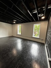 121 Park Ave, Rochester, NY for rent Interior Photo- Image 2 of 3