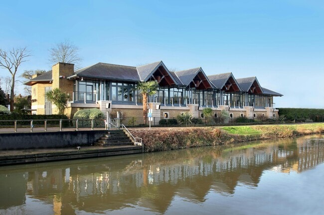 More details for Hurst Rd, East Molesey - Office to Rent