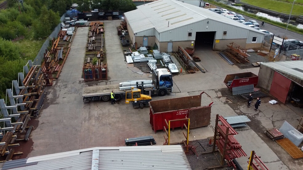 Unit 7 Redding, Falkirk to rent - Building Photo - Image 2 of 3