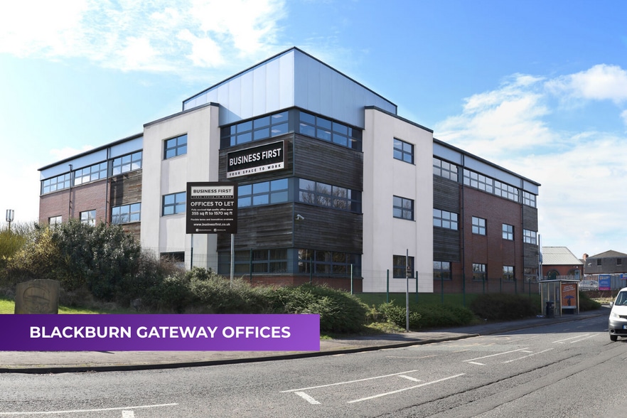 Accrington Rd, Blackburn to rent - Primary Photo - Image 1 of 11