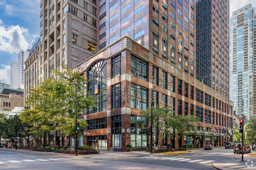 676 N Michigan Ave, Chicago, IL for sale - Primary Photo - Image 1 of 1