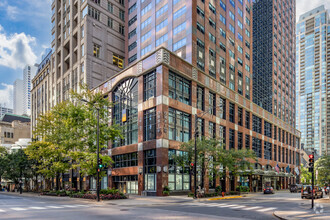 676 N Michigan Ave, Chicago, IL for sale Primary Photo- Image 1 of 1