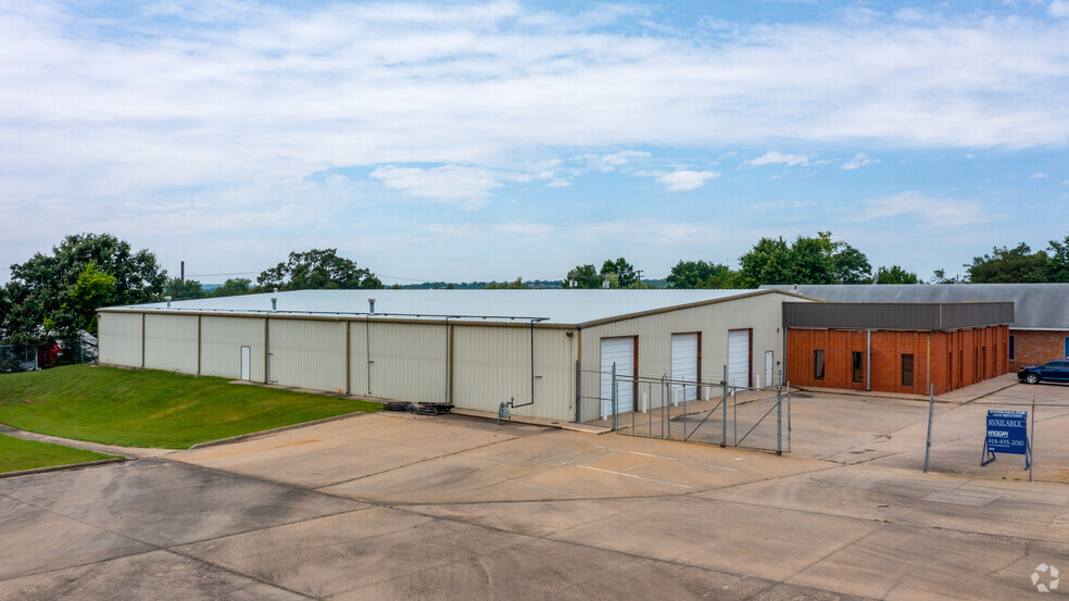 710 S Adams St, Sapulpa, OK for rent - Building Photo - Image 1 of 19