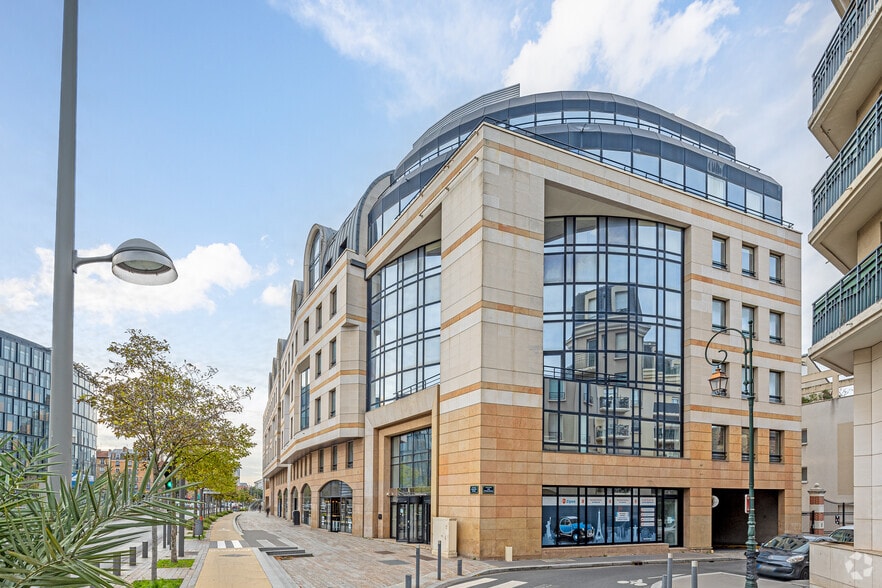 89-91 Boulevard National, La Garenne-Colombes to rent - Building Photo - Image 2 of 2