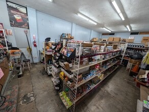 2101 N School St, Honolulu, HI to rent Building Photo- Image 2 of 8