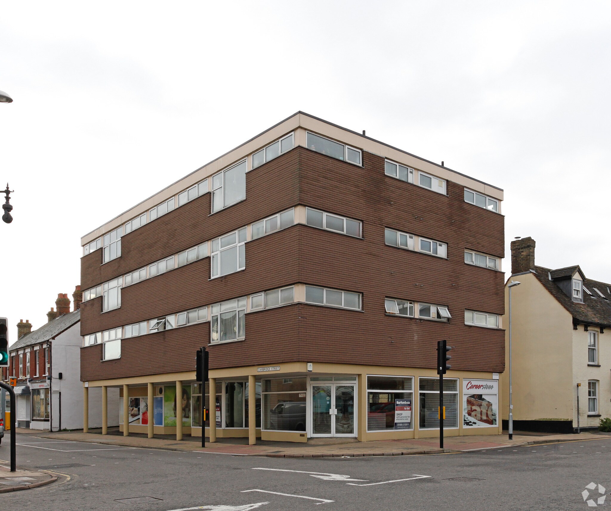 2-6 Cambridge St, St Neots for sale Primary Photo- Image 1 of 1