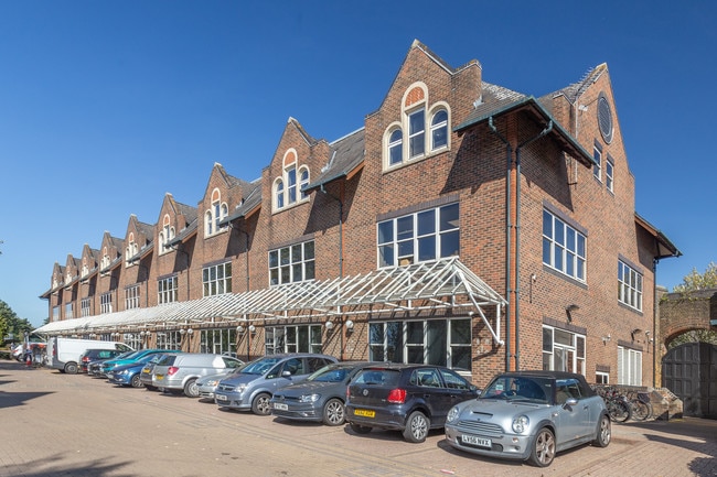 More details for Victoria Sq, St Albans - Co-working to Rent