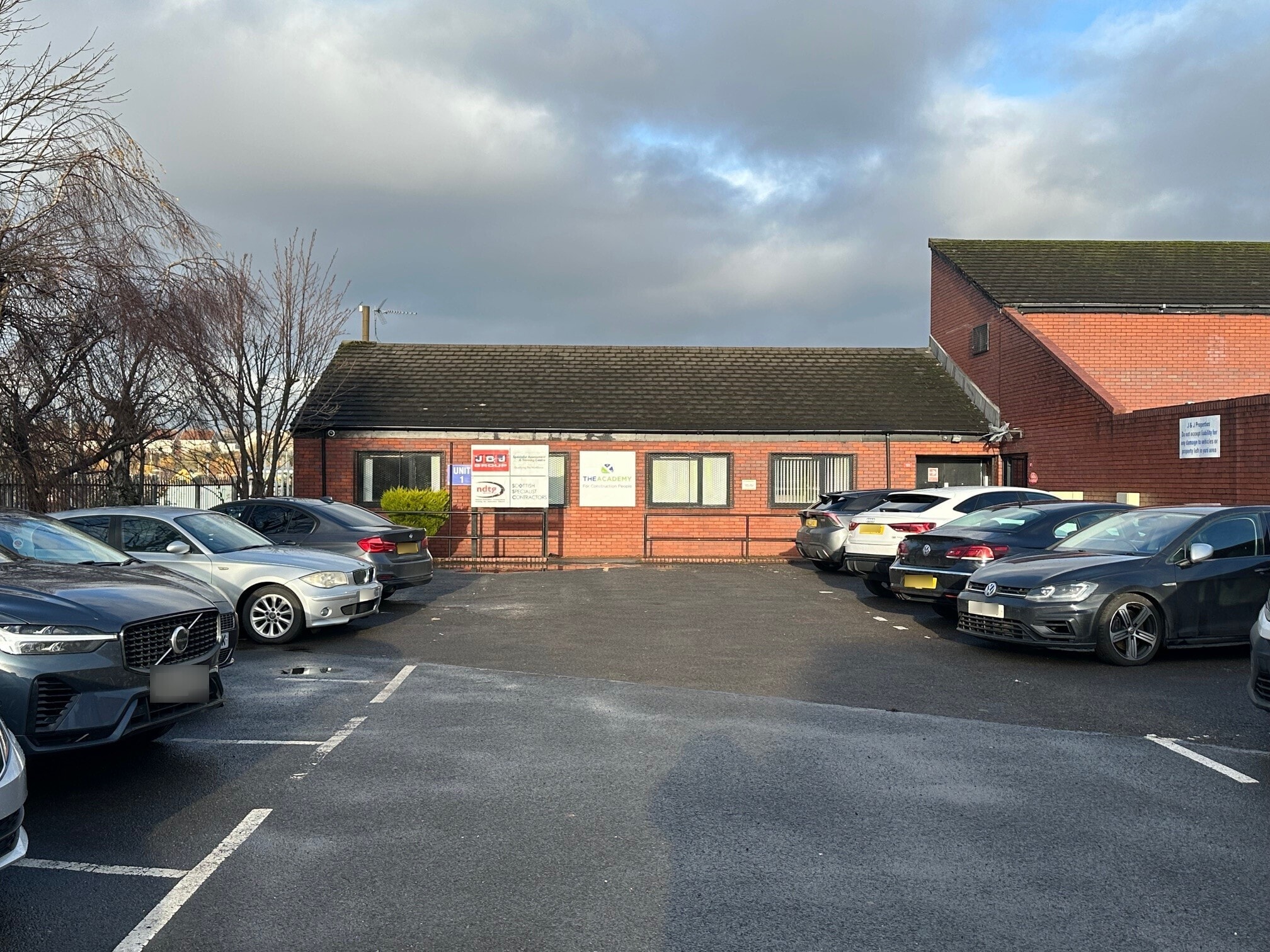 30 Nisbet Street portfolio of 5 properties for sale on LoopNet.co.uk Primary Photo- Image 1 of 17
