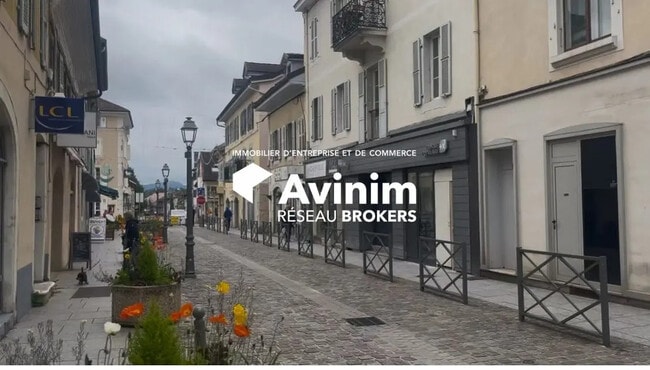 Location Commerce 120 m²
