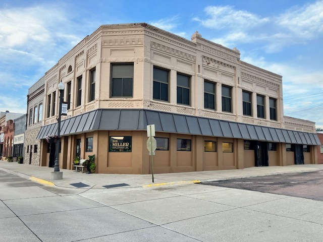 226 N Broadway Ave, Hartington, NE for sale - Primary Photo - Image 1 of 1