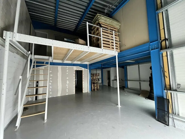 Vente Local d'activités 208 m²