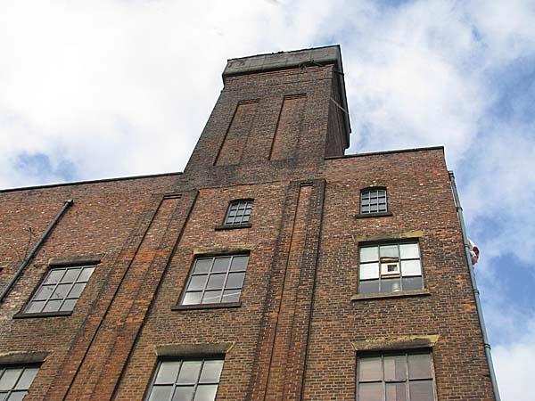 Pollard St E, Manchester to rent Building Photo- Image 1 of 27