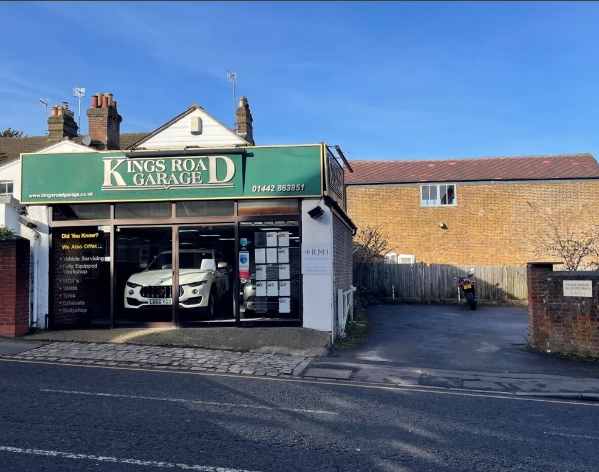 1 Kings Rd, Berkhamsted for sale Building Photo- Image 1 of 1