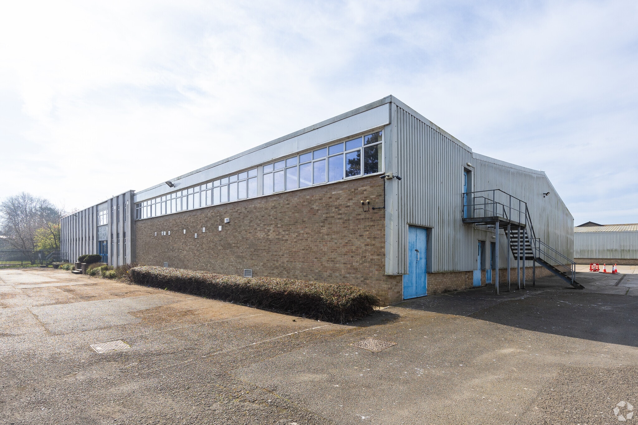 Henwood St, Ashford to rent Building Photo- Image 1 of 6