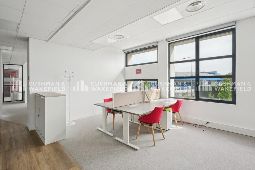 44 Avenue Paul Krüger, Villeurbanne to rent - Interior Photo - Image 3 of 15