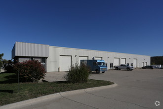 7003-7007 Martindale Rd, Shawnee, KS for sale Building Photo- Image 1 of 1