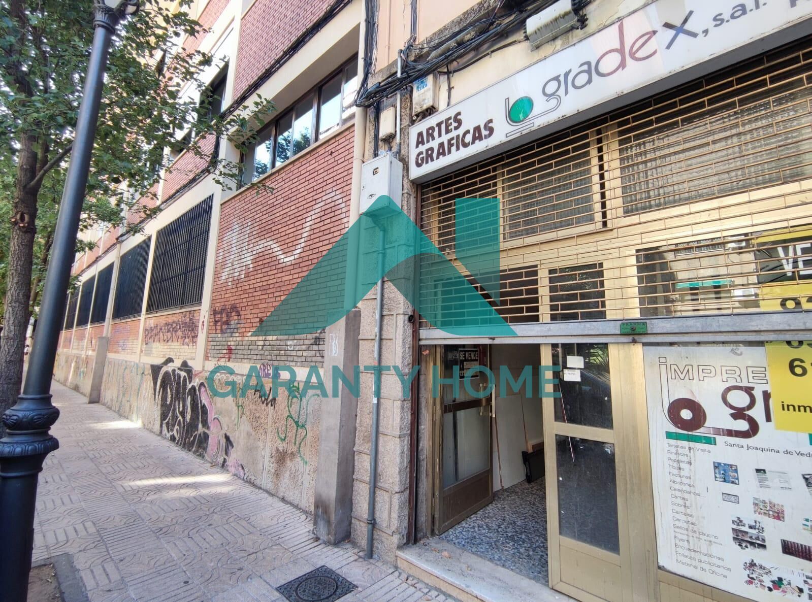 Retail in Cáceres, Cáceres to rent Interior Photo- Image 1 of 9