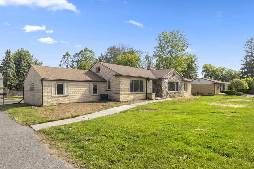 33200 Warren Rd, Westland, MI for sale - Building Photo - Image 1 of 49