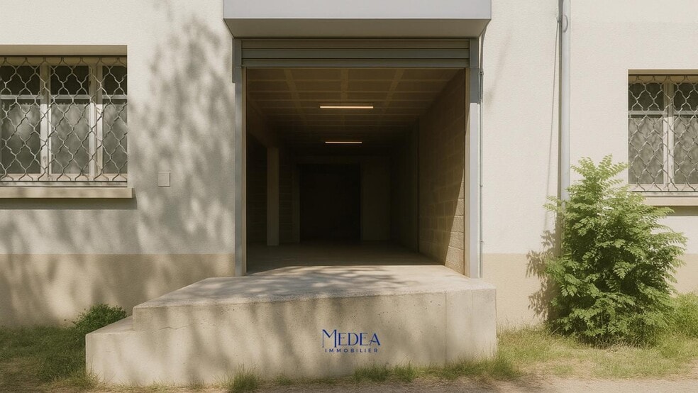 Light Industrial in Ceyreste for sale - Building Photo - Image 3 of 6