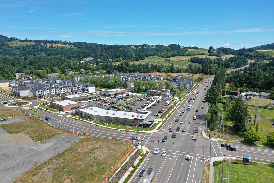 4105 E Crestview Dr, Newberg, OR for rent - Aerial - Image 2 of 7